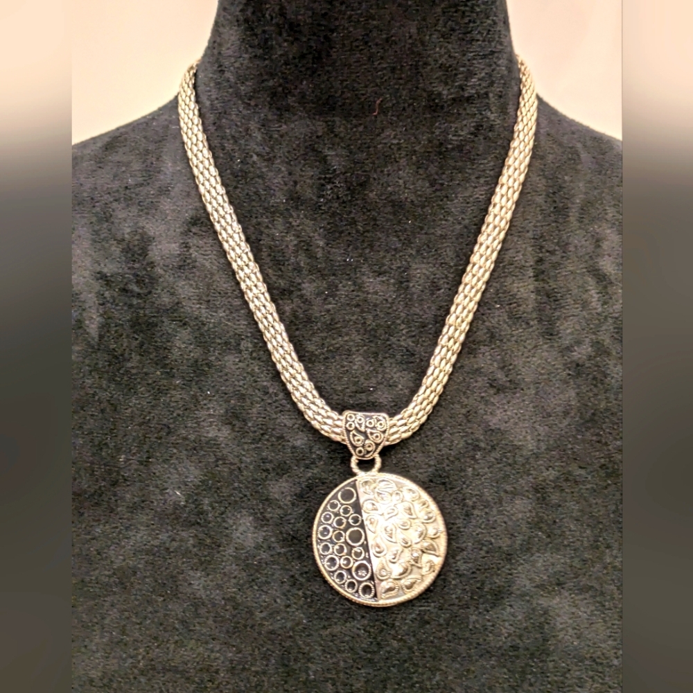 Elegant Multicolor Pendant Necklaces Set Of 6